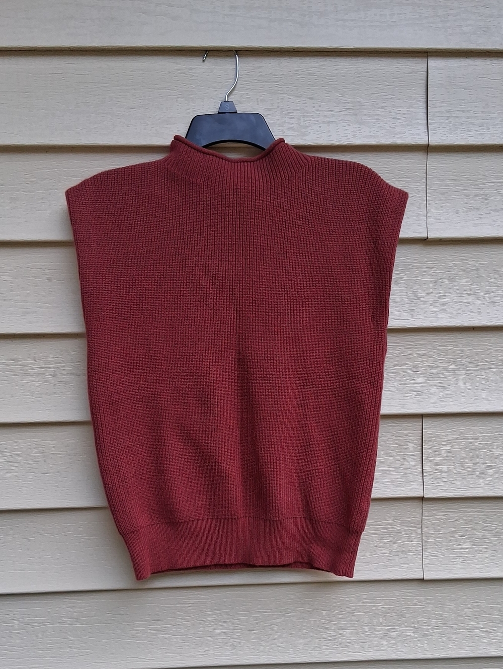 Sleeveless Mock Neck Knit Vest in Brick Red